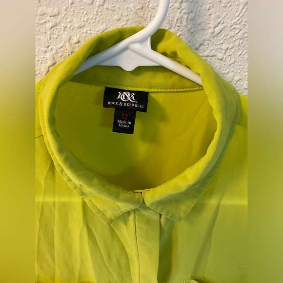 Rock & Republic Sheer Top size 12 large neon yellow green - Picture 3 of 6